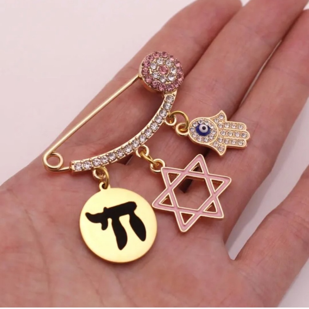 Brooch pin stroller Jewish